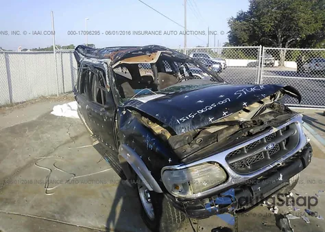 1999 Ford Explorer из США, поврежденный, VIN 1FMZU35P5XZB27430